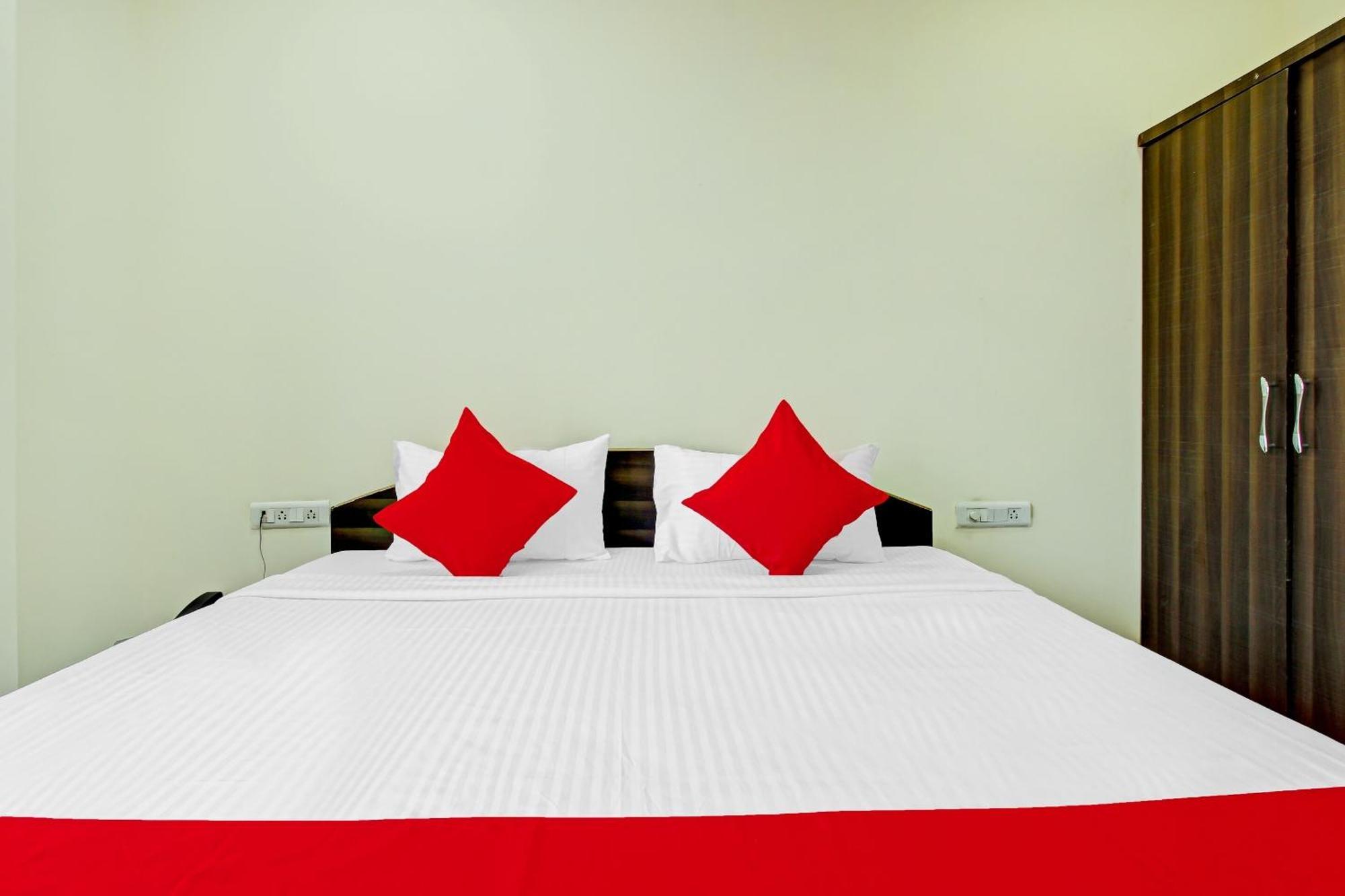 היידראבד Hotel O Adhin Residency מראה חיצוני תמונה
